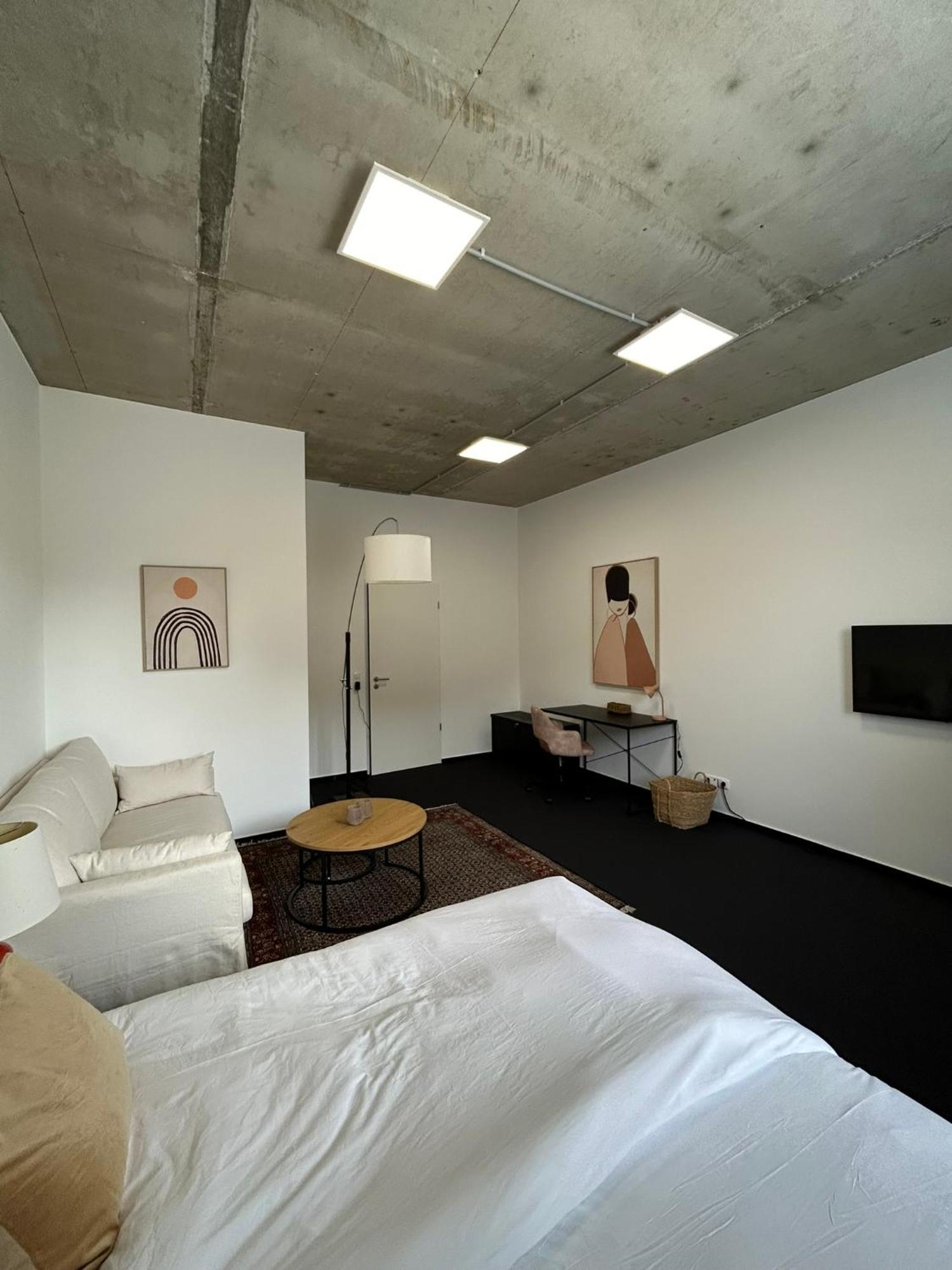 35 Qm Grosses Apartment Mit Eigenem Badezimmer In Den Elbvororten Hamburg Bagian luar foto